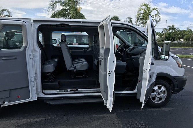 providenciales-private-group-round-trip-airport-transfer