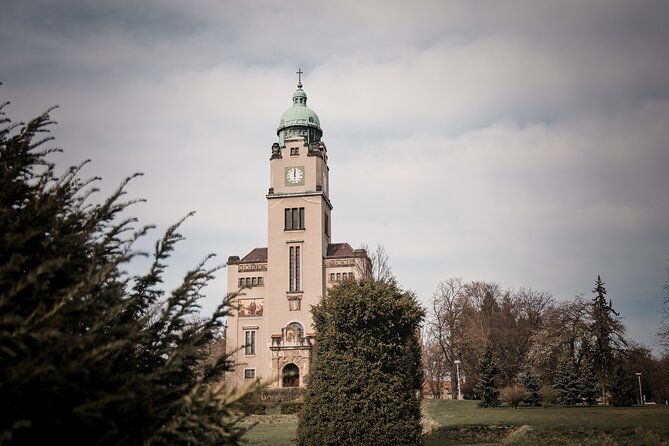 psychiatric-hospital-abandoned-cemetery