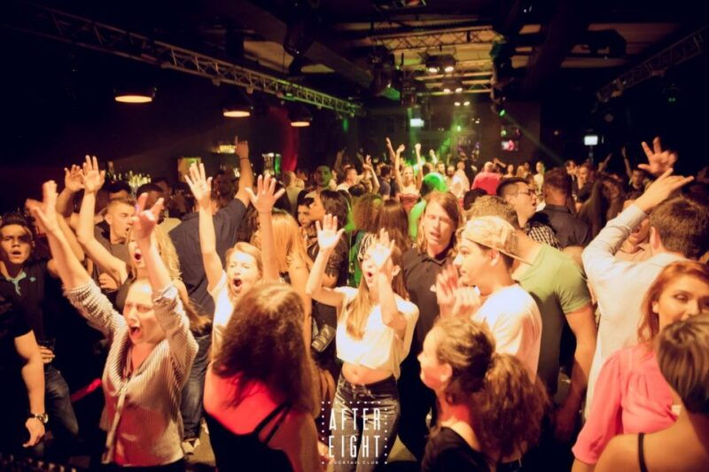 pub-crawl-in-cluj-nightlife-experience