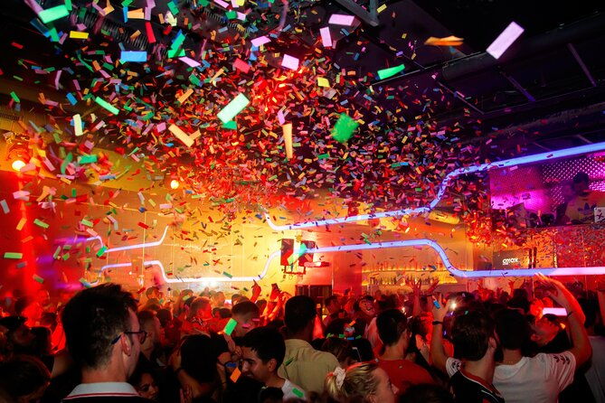 pub-crawl-night-2-or-3-bars-vip-entrance-to-a-top-club