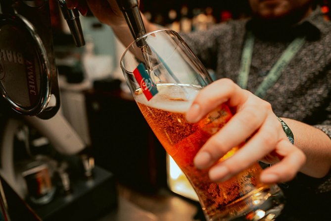 pub-crawl-unlimited-drinks-vip-entry-drinking-games-photographer