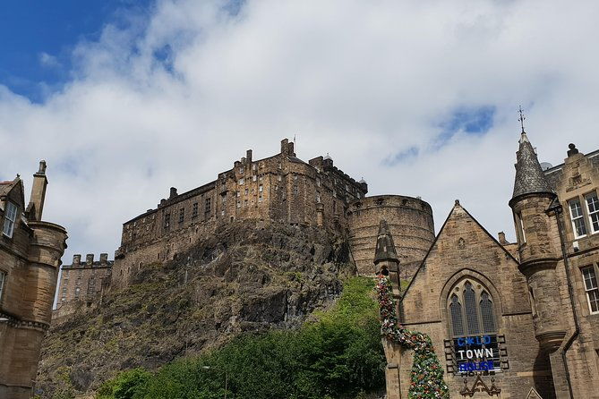public-guided-tour-of-edinburgh-at-a-minimum-price-in-french
