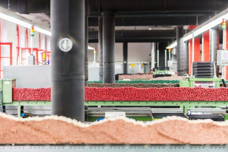 public-guided-tour-production-of-wood-cased-pencils