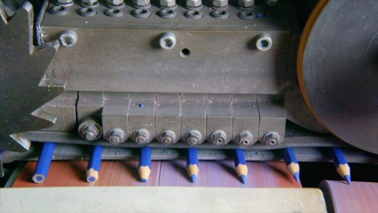 public-guided-tour-production-of-wood-cased-pencils