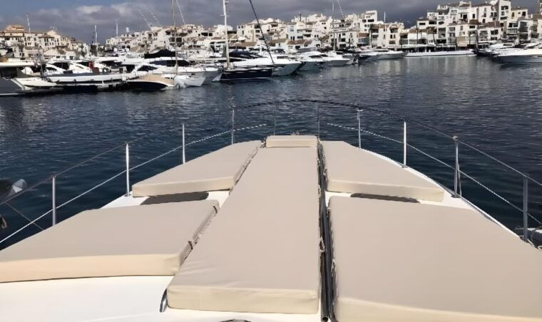 puerto-banus-yacht-rental-for-group-2h