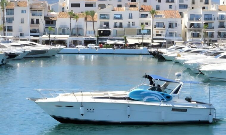puerto-banus-yacht-rental-for-group-2h