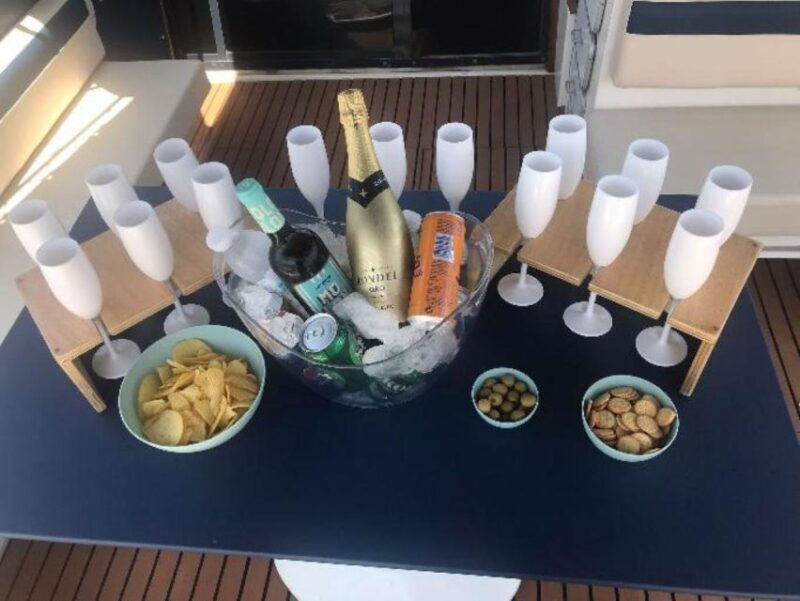 puerto-banus-yachts-rental-for-group-1h