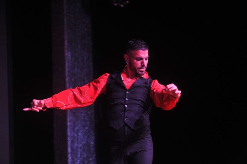puerto-de-la-cruz-flamenco-show-at-casa-abaco-with-a-drink