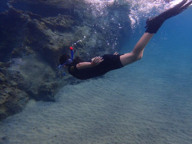 puerto-del-carmen-snorkeling-trip-with-dive-instructor