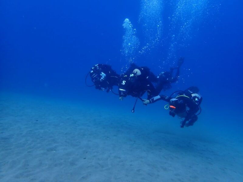puerto-del-carmen-try-scuba-diving-from-the-beach