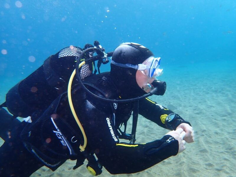 puerto-del-carmen-try-scuba-diving-from-the-beach