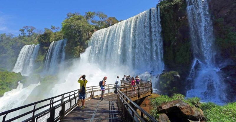 puerto-iguazu-iguazu-falls-argentinian-side-full-day-tour