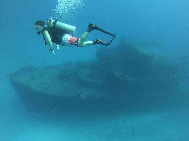 Puerto Morelos: C-56 Shipwreck & Reef for Certified Divers - An In-Depth Look at the Puerto Morelos C-56 Shipwreck & Reef Tour