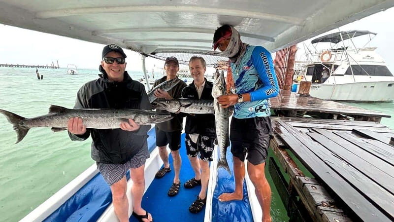 Puerto Morelos: Private Deep-Sea Fishing Charter - Refreshments and Post-Fishing Options