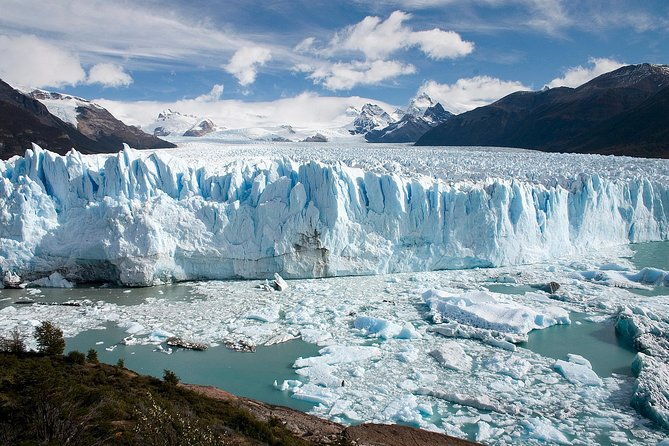 puerto-natales-full-day-transport-to-perito-moreno-glacier