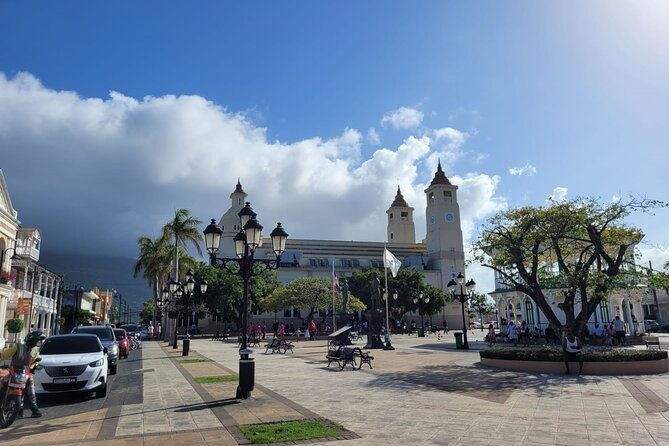 puerto-plata-sightseeing-horse-riding-amber-cove-taino-bay