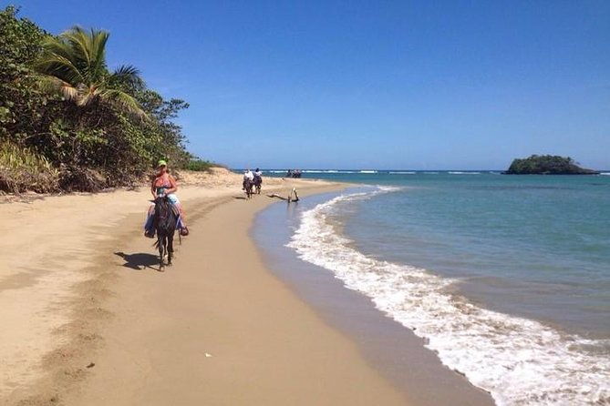 puerto-plata-sunset-beach-horseback-riding