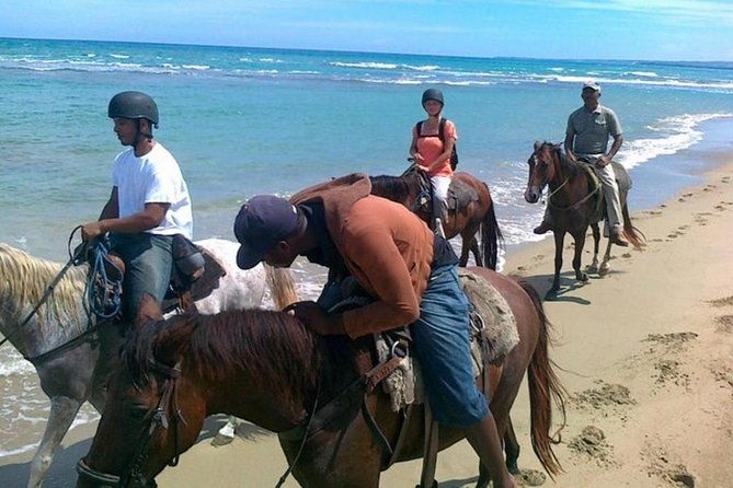puerto-plata-sunset-beach-horseback-riding