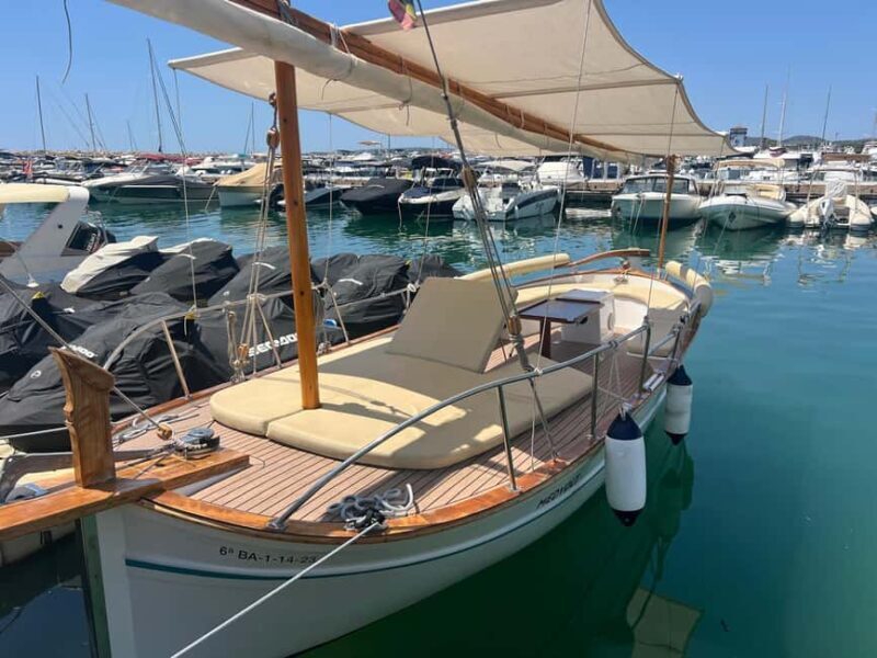 Puerto Portals: 100% electric Mallorcan boat tour with professional skipper - Exploring the Experience: An In-Depth Look at the Eco-Friendly Mallorcan Tour