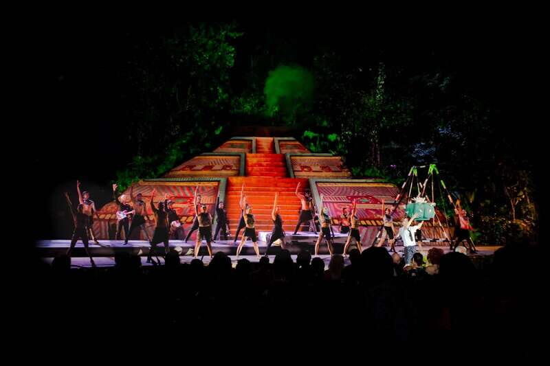 Puerto Vallarta: Dinner Cruise with Buffet & Live Dance Show - Key Points