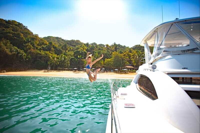 Puerto Vallarta: Luxury Yacht Tour with Lunch and Open Bar - FAQs