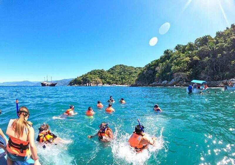 Puerto Vallarta: Majahuitas Tour With Lunch and Open Bar - Engaging Activities and Entertainment