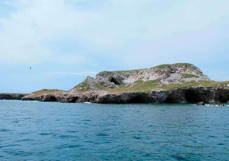 Puerto Vallarta: Snorkeling, Beach, Sailing to Marietas Park - An Authentic Day at Marietas Park