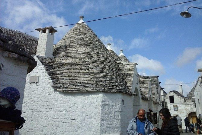 puglia-full-day-tour-bari-trulli-of-alberobello-castel-del-monte-and-sassi-of-matera