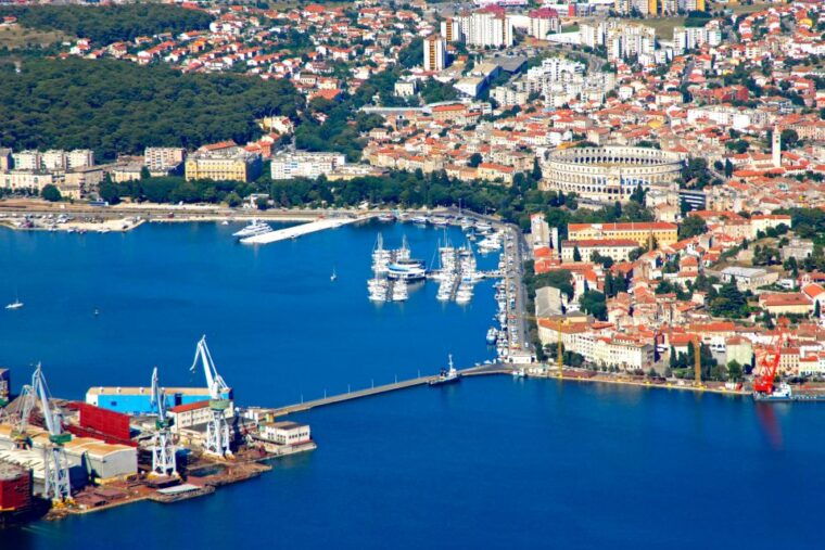 pula-harbor-cruise-with-unlimited-drinks