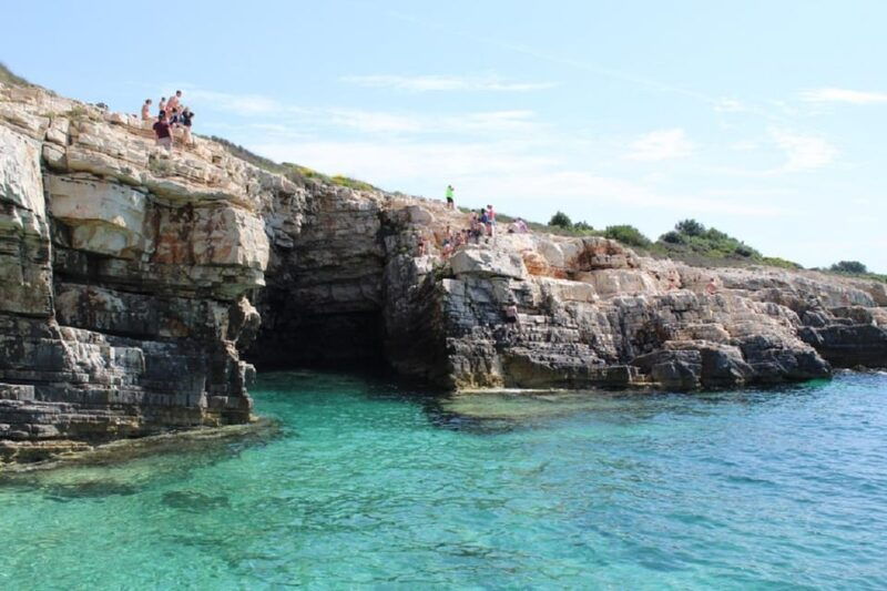 pula-kamenjak-bike-tour-with-blue-cave-and-cliffs-visit