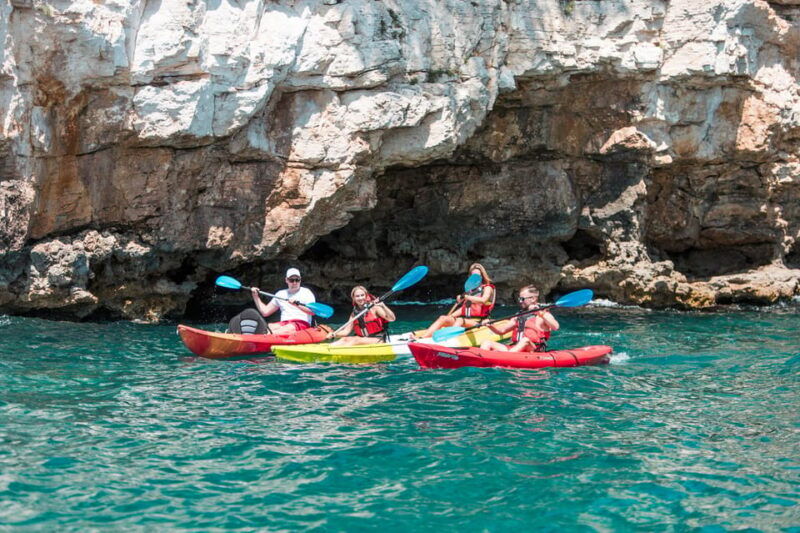 pula-kayak-adventure-with-cave-island-snorkeling