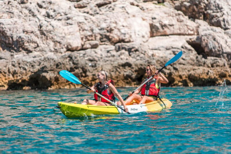 pula-kayak-adventure-with-cave-island-snorkeling