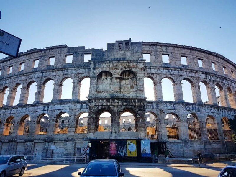 pula-old-town-walking-tour-for-foodies-with-dinner-and-wine
