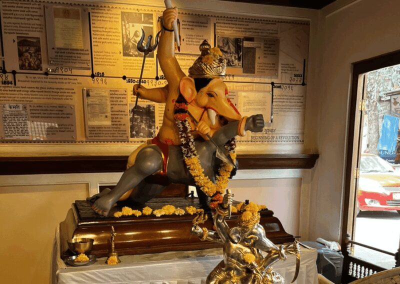 Pune: City Highlights Guided Tour - Market Walks and Local Flavors