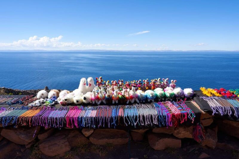 puno-full-day-exploration-of-the-uros-and-taquile-islands