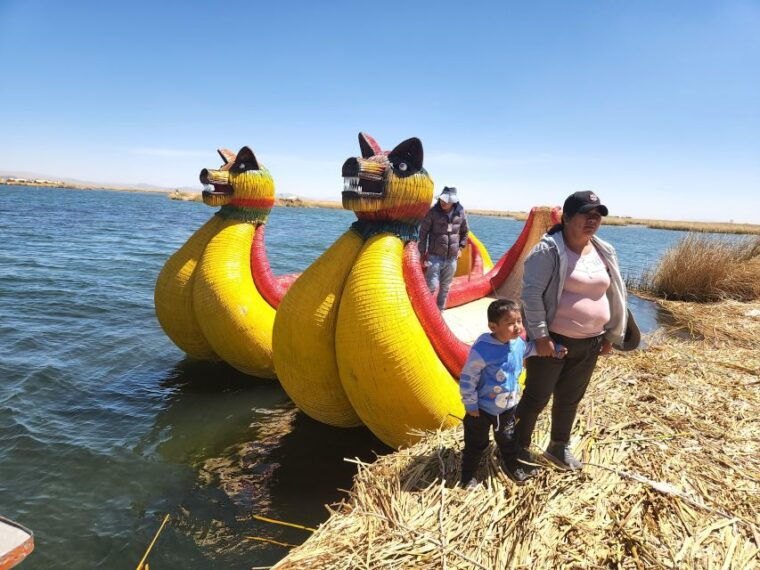 puno-half-day-tour-to-the-floating-islands-of-uros