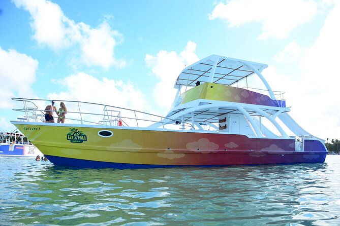 punta-cana-adults-only-private-luxury-booze-cruise-and-open-bar