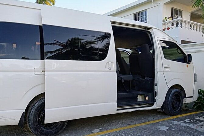 punta-cana-airport-puj-shuttle-to-uvero-alto