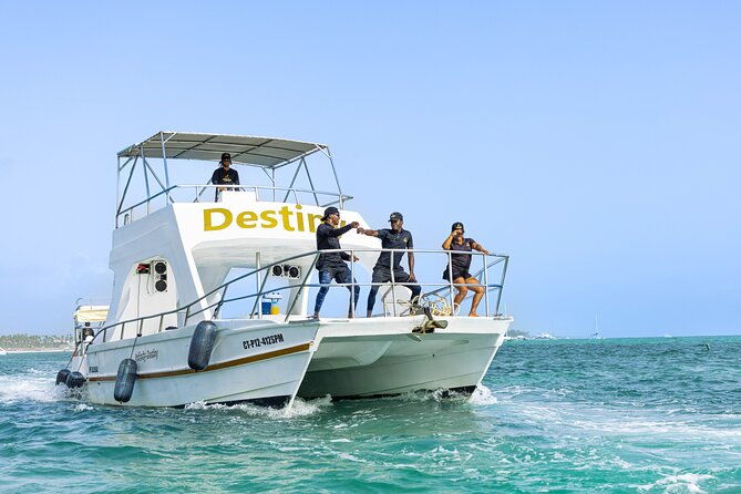 punta-cana-boat-cruise-and-snorkeling-with-open-bar