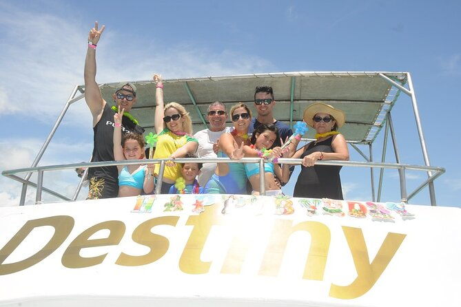 punta-cana-boat-cruise-and-snorkeling-with-open-bar