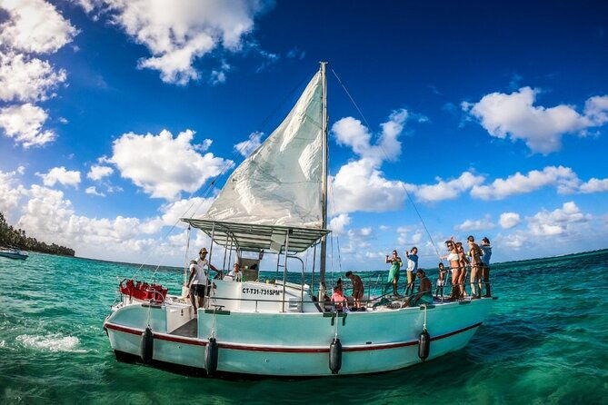 punta-cana-booze-cruise-snorkeling-sand-bar-with-entertainment-2