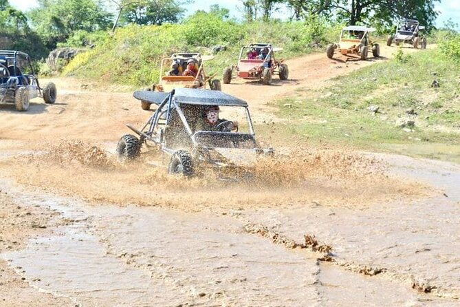 punta-cana-buggy-adventure-playa-macao-and-dune-with-safari-2