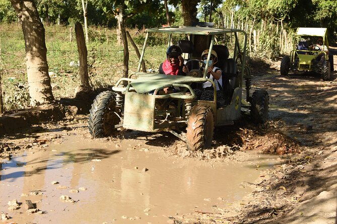 punta-cana-buggy-with-cave-dip-mamajuana-tasting-macao-beach