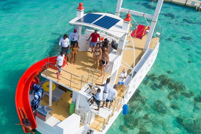 punta-cana-family-boat-trip