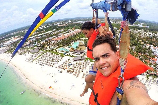 punta-cana-parasailing-experience-over-the-stunning-coastline