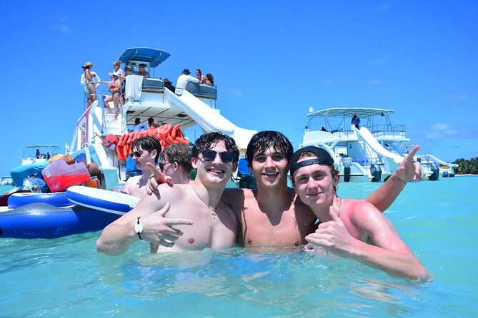 punta-cana-party-boat-adventure-open-bar-non-stop-fun