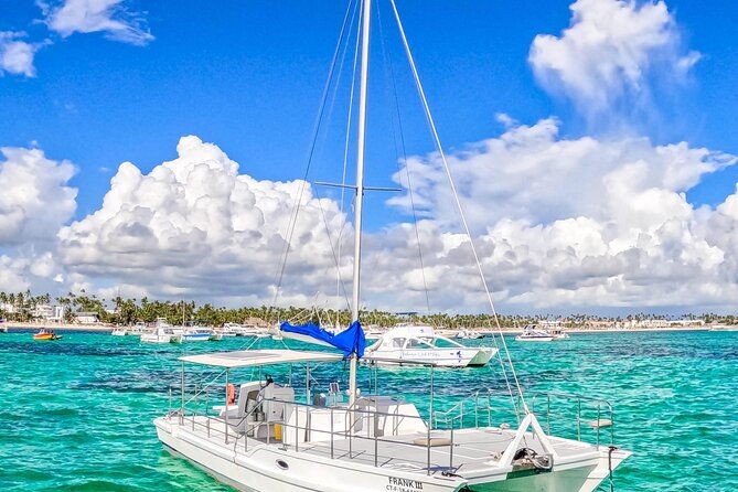 punta-cana-private-boat-medium-groups