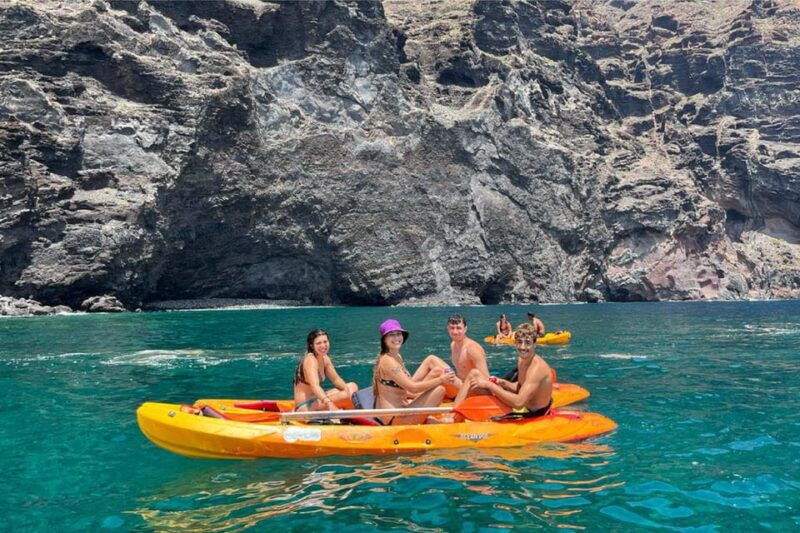 punta-de-teno-kayak-safari-overlooking-los-gigantes-cliffs