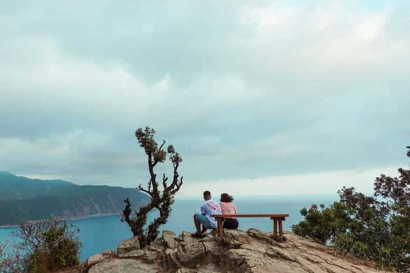 Punta Manara: Hiking immersed in the Mediterranean bush overlooking the sea - Break Time and Photos