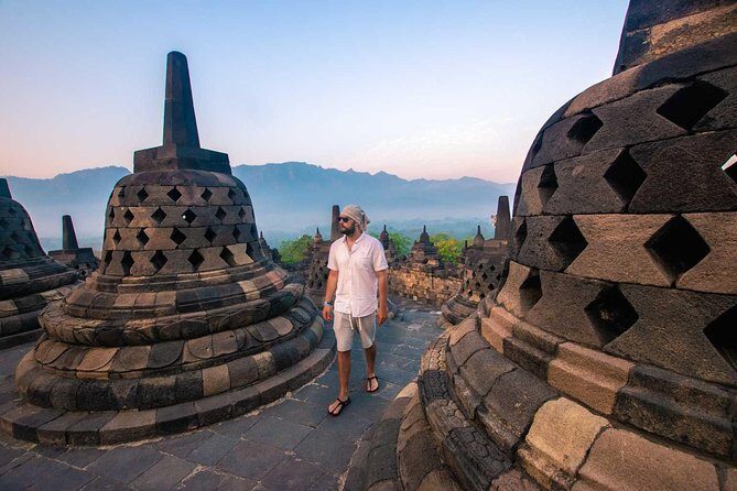 Punthuk Setumbu Sunrise, Borobudur Temple & Merapi Lava Tours - The Details of the Experience